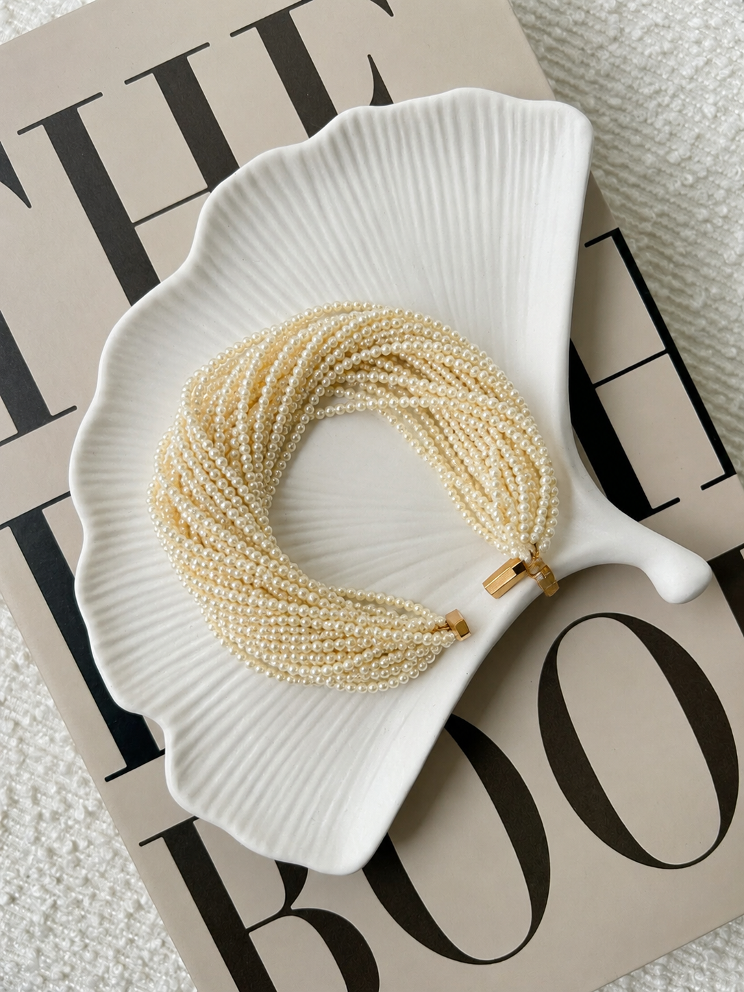 Classic pearl bracelet