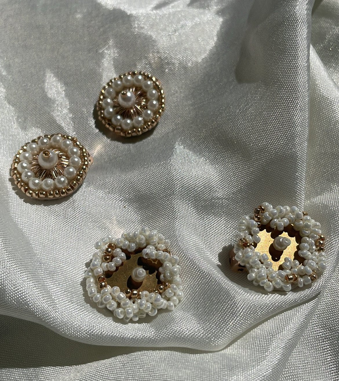 Golden Pearl Earcuff