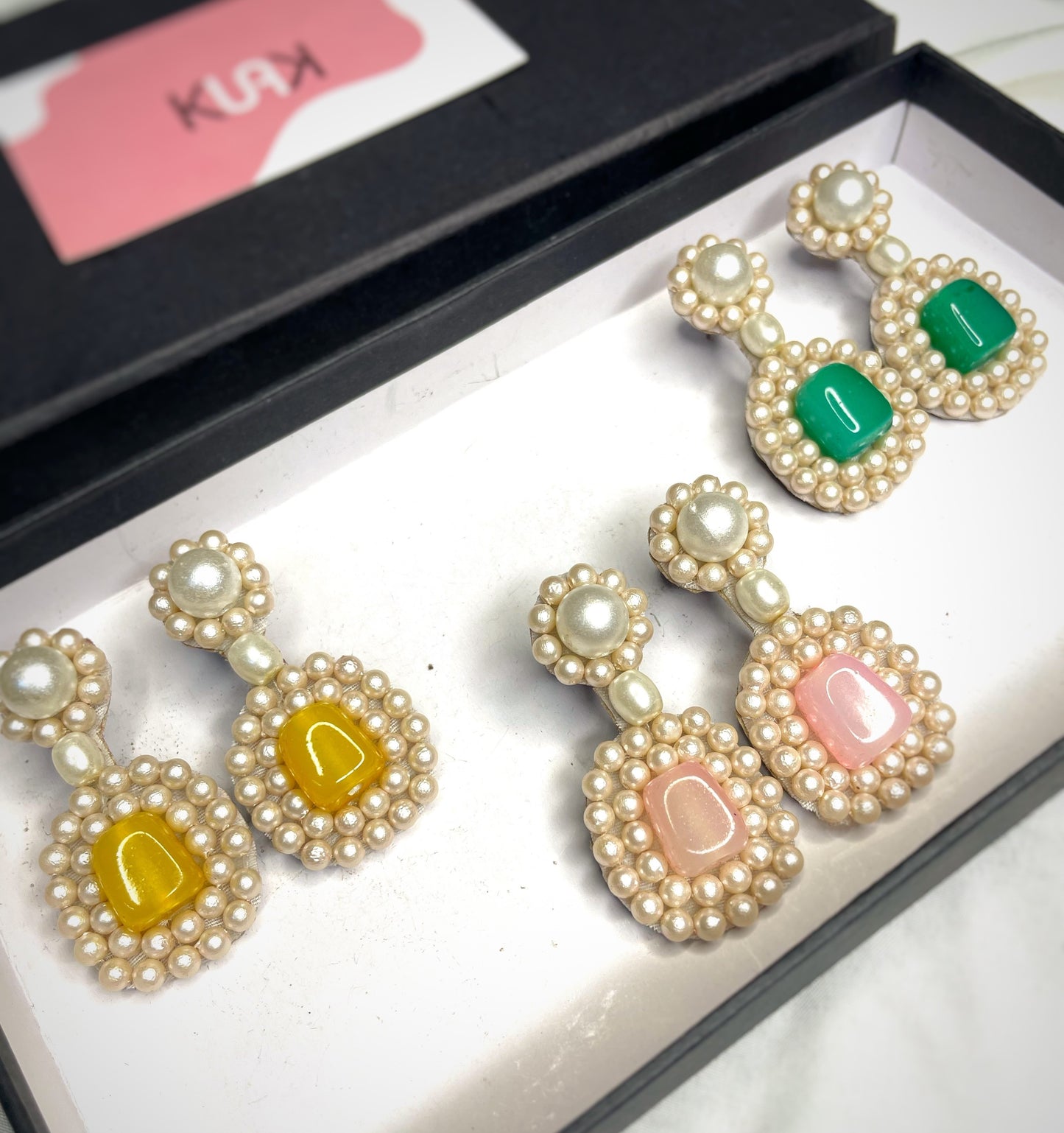 Color stone Earrings