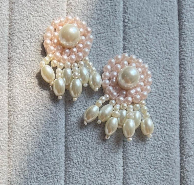 Shiola Studs Earrings