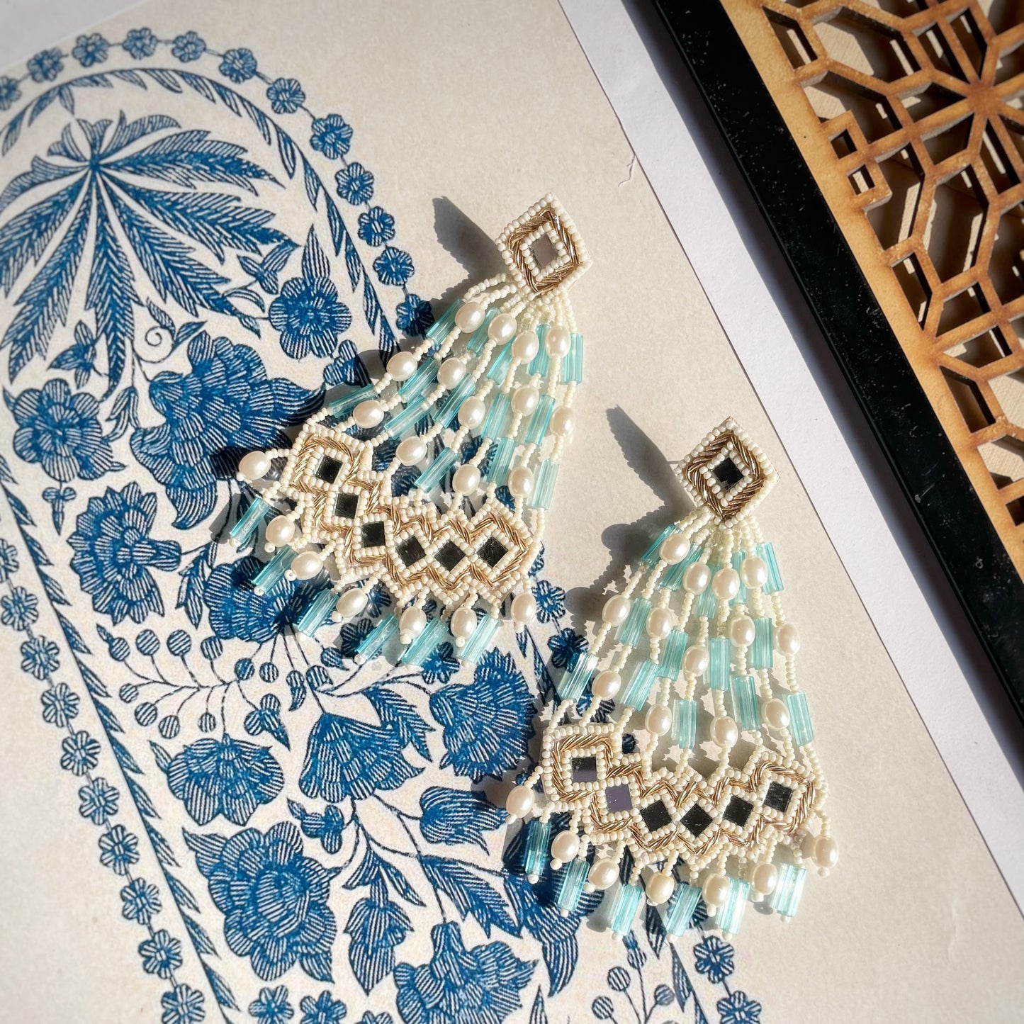 Riwda Statement Danglers Earrings