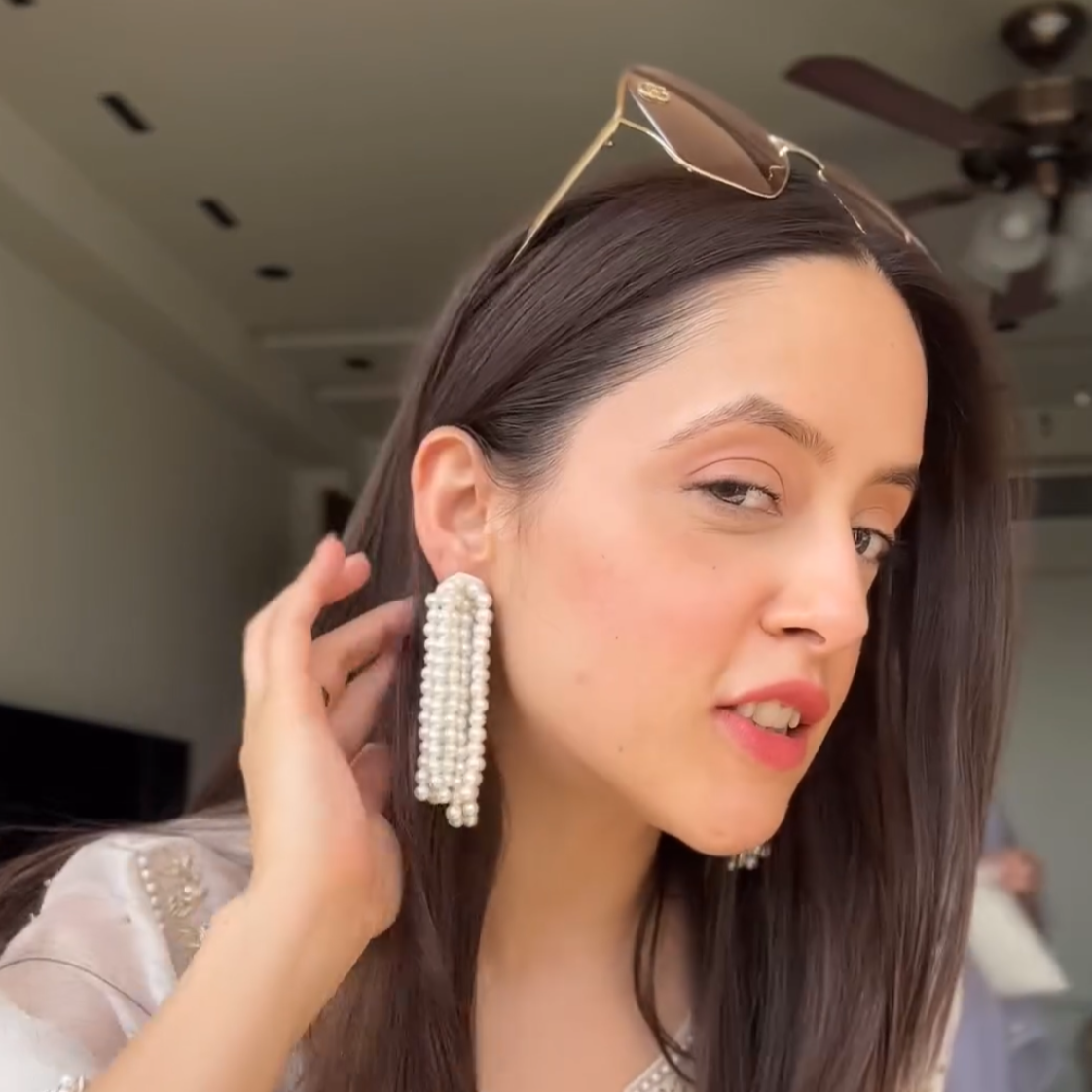 Pearl Hanging Earrings
