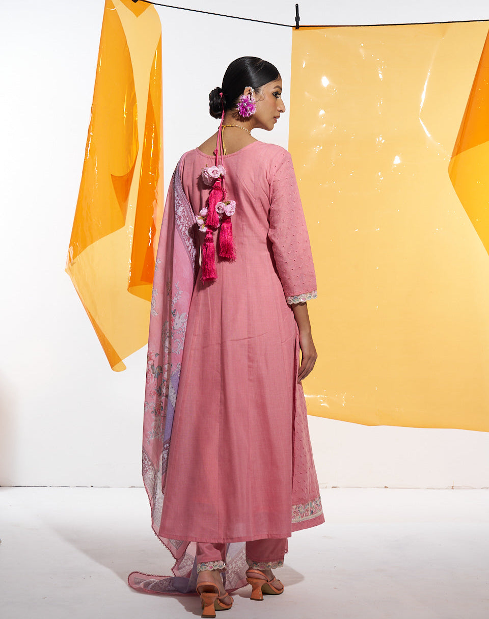 Pink flower Parandi