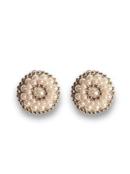 Gold and Pearl stud earrings