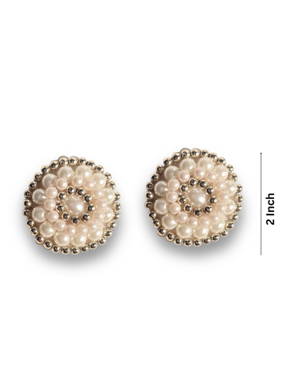 Gold and Pearl stud earrings