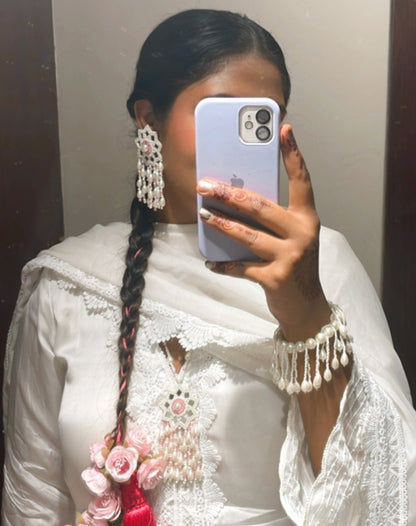 Pearl Hangings Bracelet