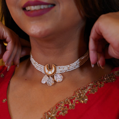 Shell choker Necklace
