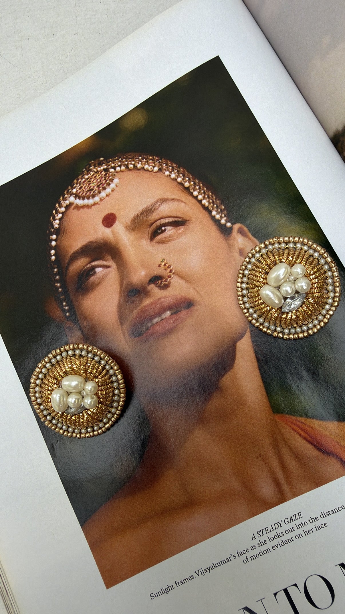 Sheer big stud Earrings