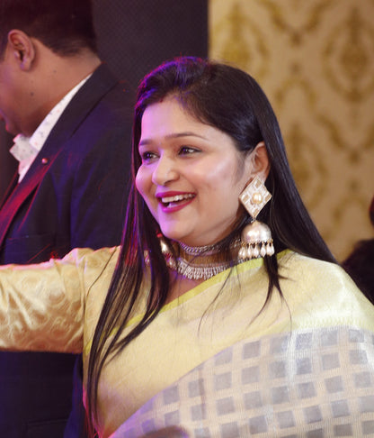 Rajwada Jhumkas with Pearls hangings