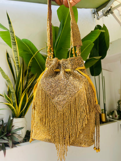 Riawa Golden Potli
