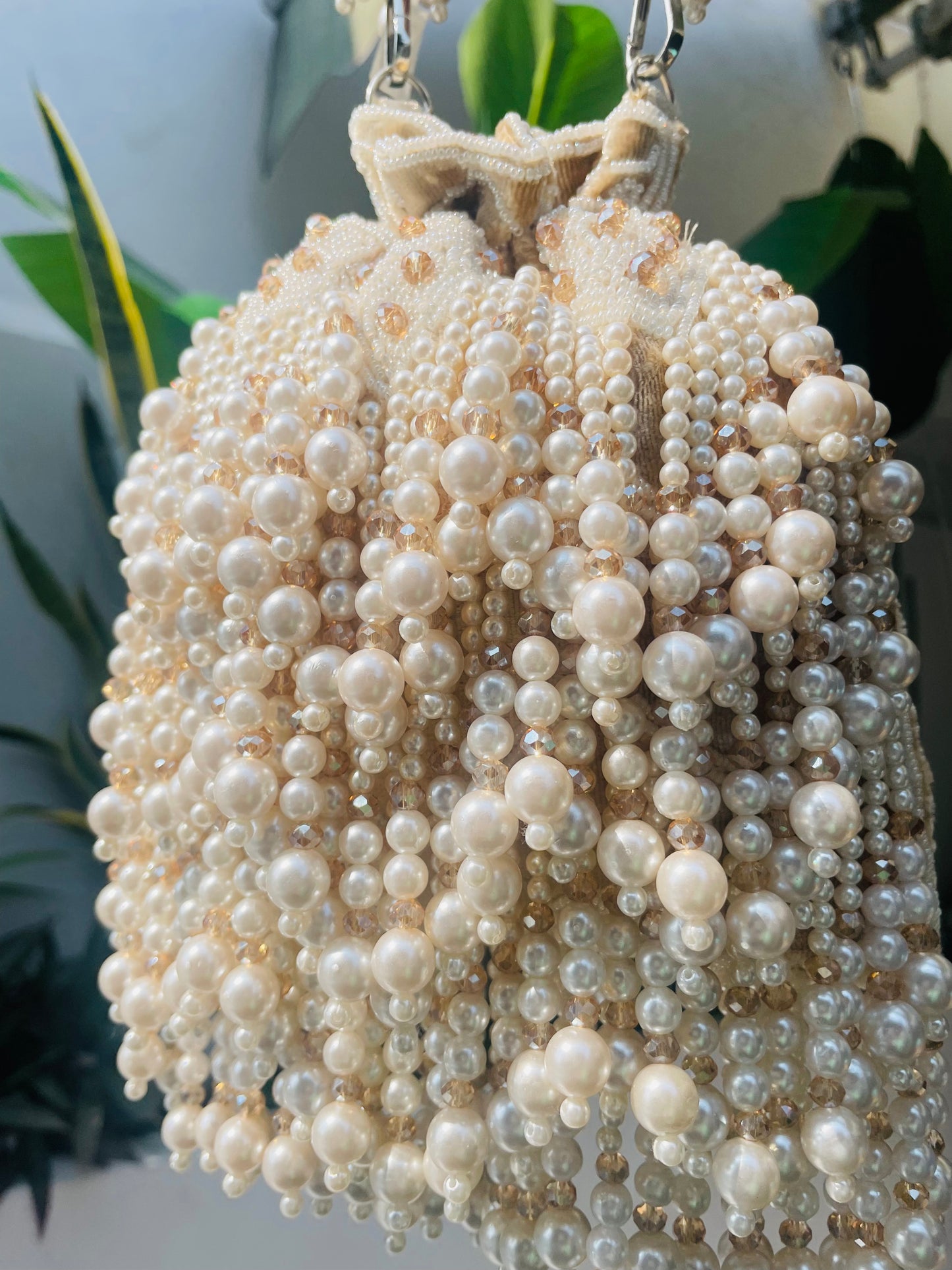 Hanging pearl Potli