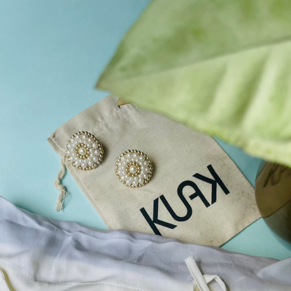 Gold and Pearl stud earrings