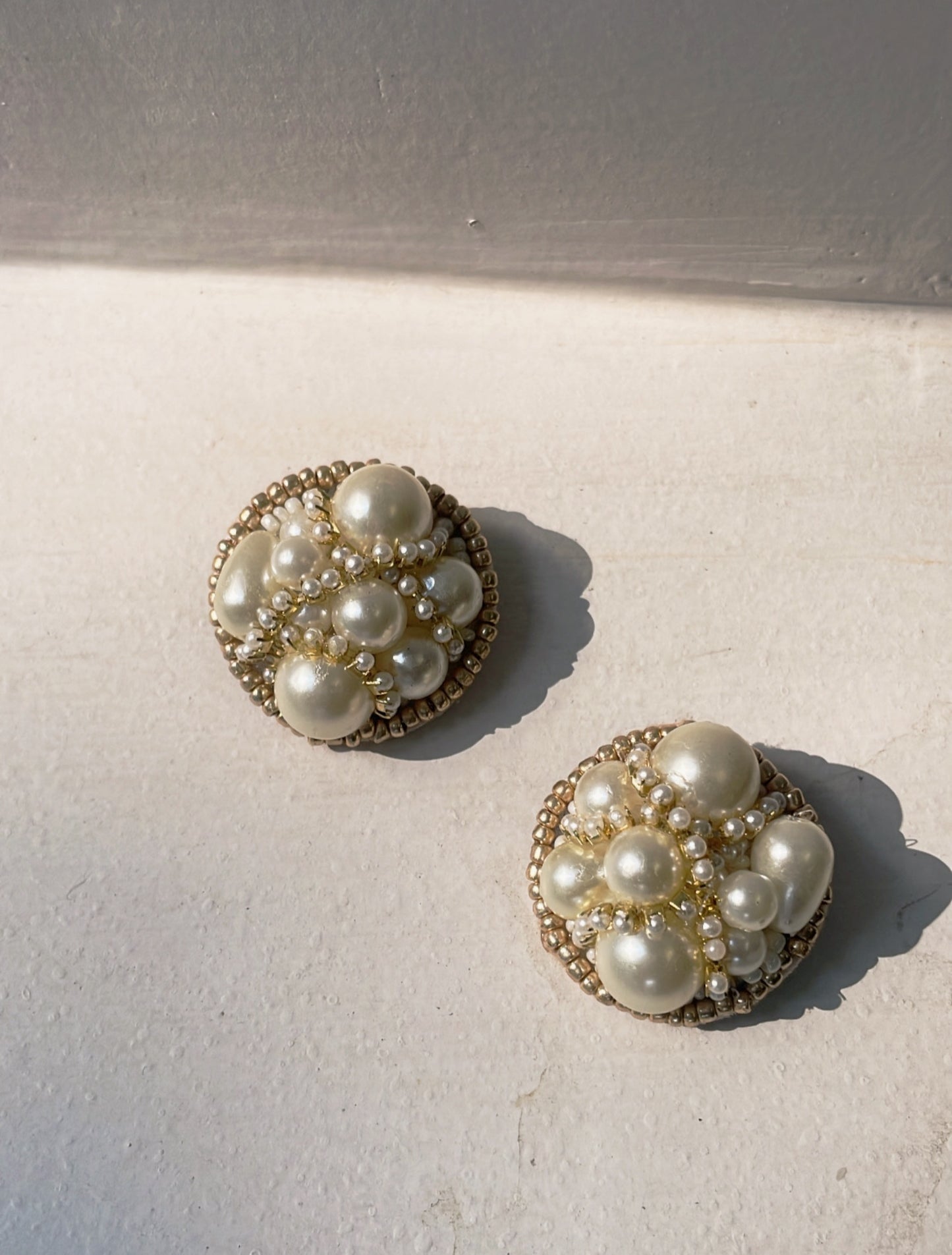 Mia stud earrings