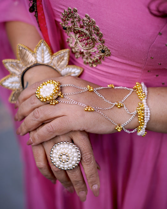 Girisha chain Hathphool